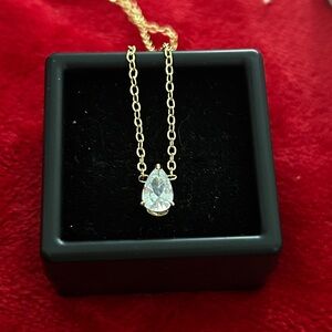Luxury Moissanite‎ Diamond Gold Necklace with Teardrop Pendant
